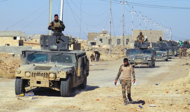 ラマーディー西部のイラク軍（AP）