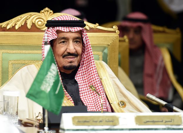 GCCサミットに参加するサルマーン国王（AFP）