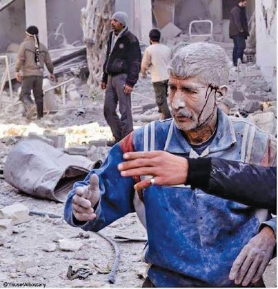 昨日のドゥーマーへの爆撃後（Douma Medical Council）