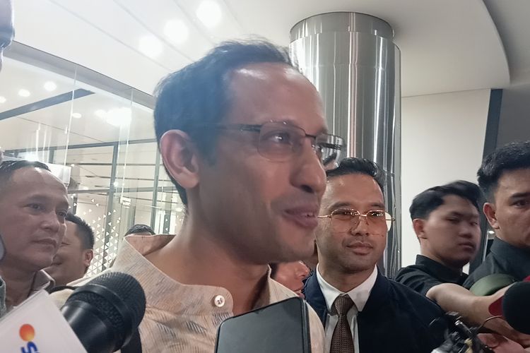 去る6月23日、クロームブックをベースとしたノートパソコンの調達に関する汚職疑惑事件に関して、最高検察庁の捜査官による取り調べを終えたナディム・マカリム元教育・文化・研究・技術大臣